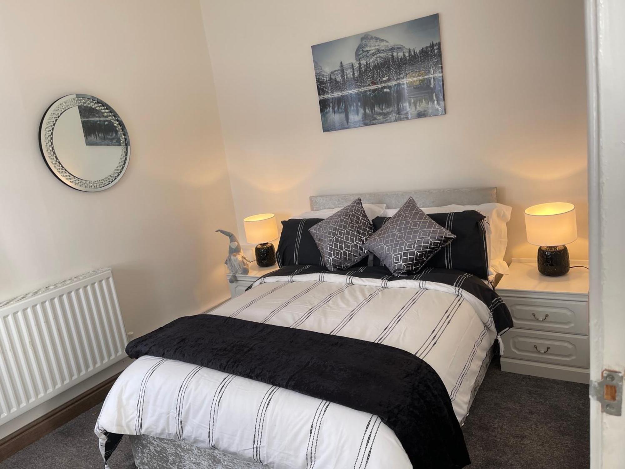 Tollgate House - Luxury Cozy Cottage - Huge Hot Tub - Alton Towers Cheadle  Eksteriør billede